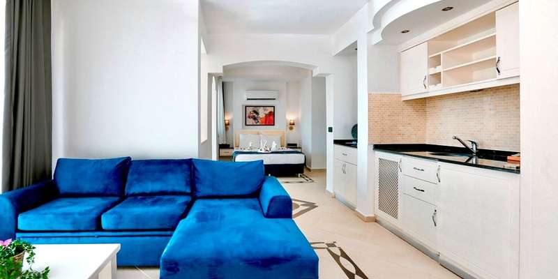 room_eaafef4e-2e08-4ac9-a447-152dc43cf000
