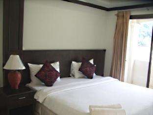 room_e51396e6-2c6c-40a3-8907-2ad66d57ff31.jpg