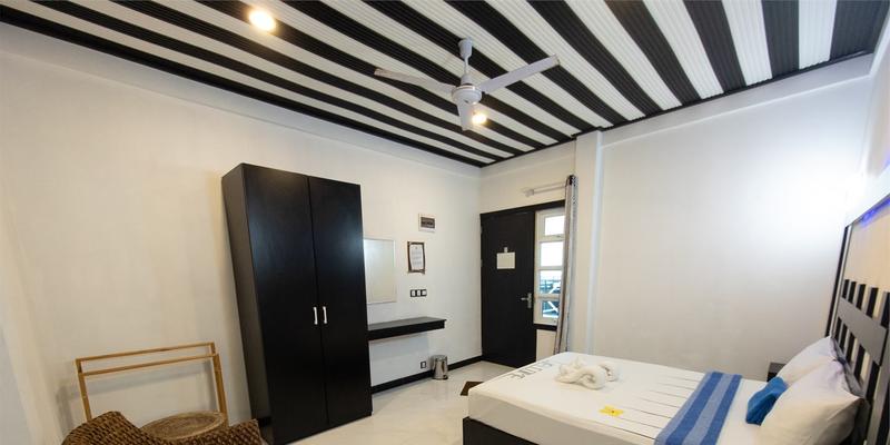 room_8c1b0d43-de65-45dd-b7ce-1c6aebe7cfe7