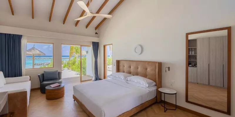 room_eca7b125-8155-4c81-86f9-4bf589e0733c