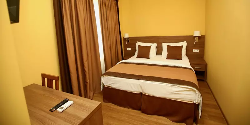 room_b788f1c3-1c2a-4338-bde6-cdf89c21d5a0.jpg