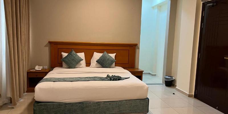 room_daa17343-20f3-40b1-8fce-ff63eb7f79e7