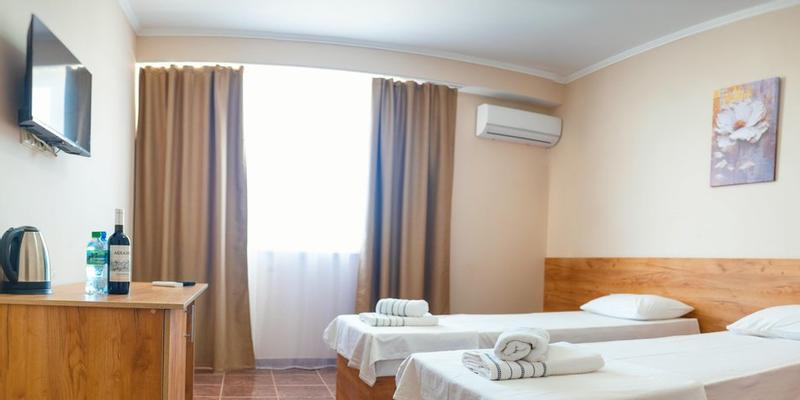 room_6fa99a9d-4aca-40ae-a4b8-fdde192a43f8