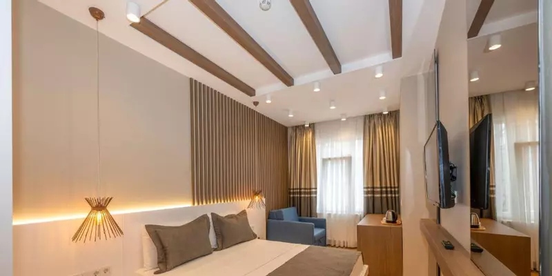 room_dff2a113-39dc-4e51-be8d-c6c55af9cf73