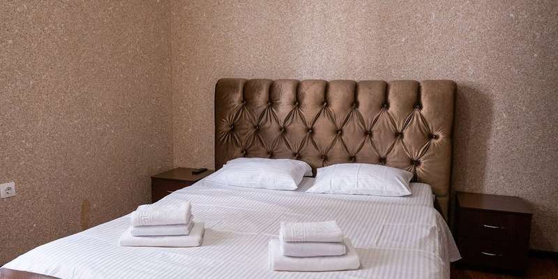 room_c791862b-4567-44c5-80d9-96644fac382b.jpg