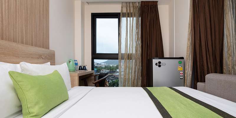 room_c0cb0451-85bc-4bae-8952-e891b136fc0b