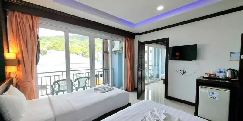 room_a4da9a9a-1e3d-4ab6-8a02-5787100a0552