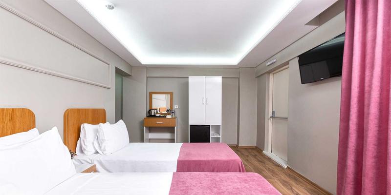 room_e257e38c-1686-494e-83c0-59fe29e27778