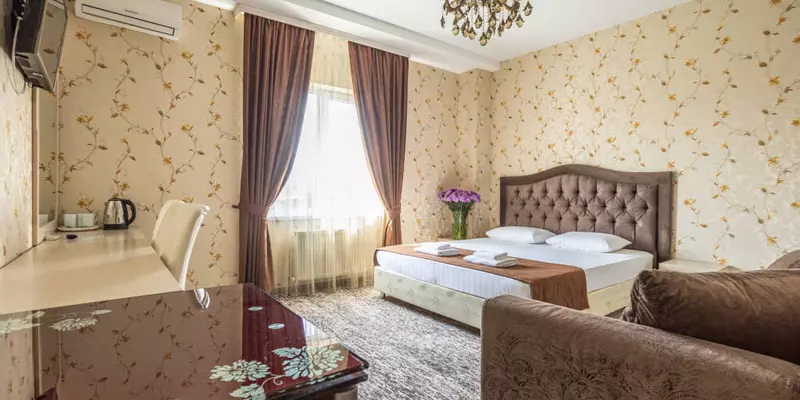 room_1de095c7-8ef0-4ce4-a3d7-48c6801a4e9f.jpg