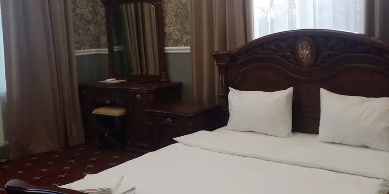 room_6b26e93b-ec50-45df-8d9c-0f3c6e1d567a.jpg