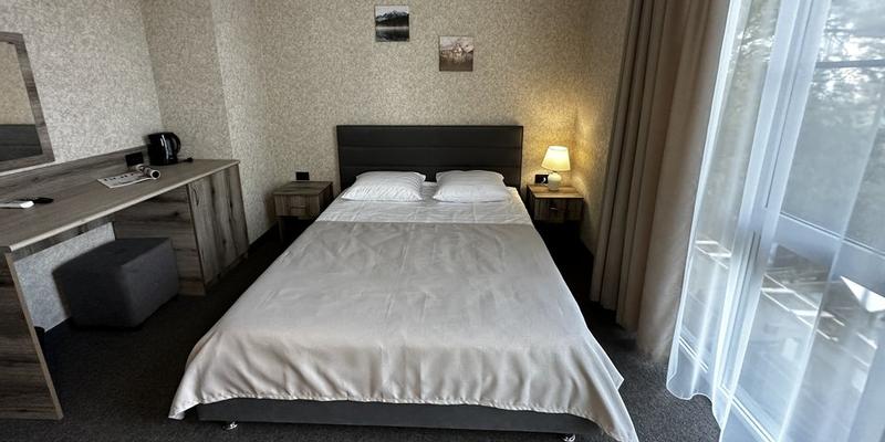 room_ea6741f8-63c8-4f71-b8d4-2bf2241eecd4.jpg