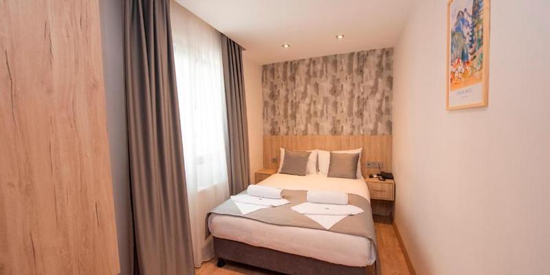 room_3f7113af-9abe-42e2-938a-4fd698e4243a