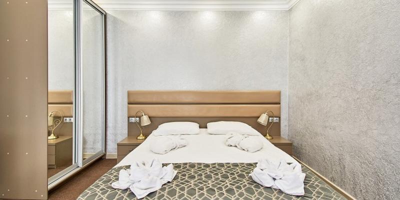 room_7a3c6d07-1ed6-4a2d-96ad-4b043a3c3d8b
