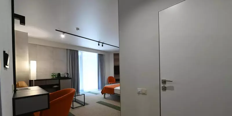 room_b6f54dc4-0ddd-4557-80ce-e10b3d4d51d5.jpg