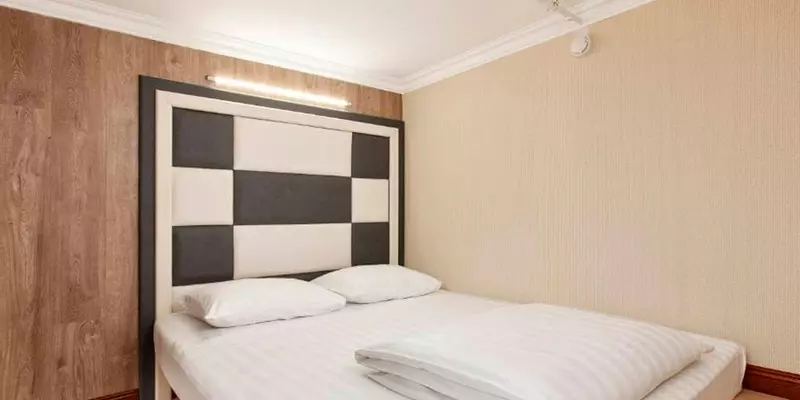 room_b5db9ed2-1a30-4d39-84ae-660f823f711c.jpg