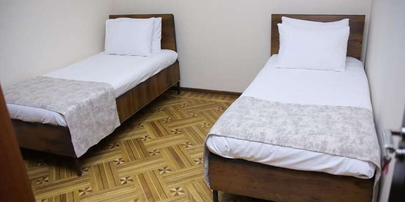 room_5b594be0-4080-43fa-b6bf-1da895f48c9f.jpg