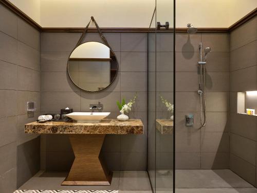 room_c409c703-c3e6-4e9c-bd09-d45c9d77a331.jpg