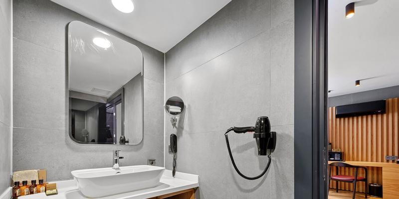 room_6e71ef6d-eaac-4bfd-acd0-41fd65b6aa6d.jpg
