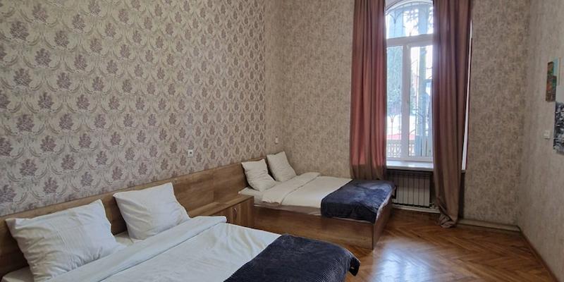 room_8bee77ea-4150-4d4d-a9a6-e2611468f113.jpg