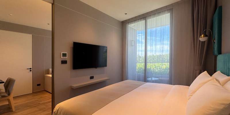 room_b3ab07c4-c076-4c28-97d2-bf48513e3736
