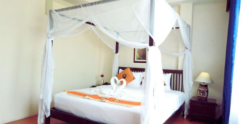 room_cf321947-1a7d-4de4-8d11-3e83fcefb7b1