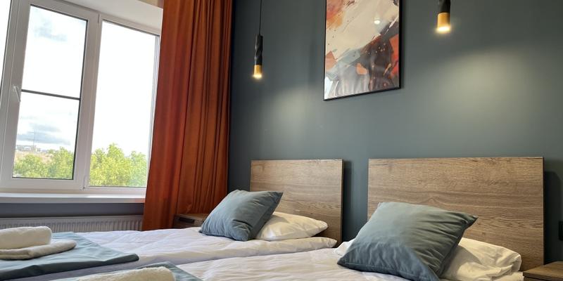 room_ee36cf40-d9b3-45a2-9def-7a96325d7e8f.jpg