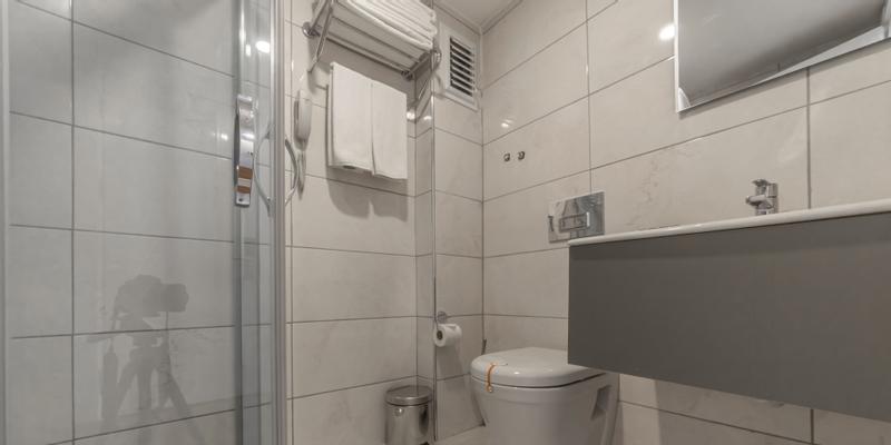 room_c44990d0-b29e-4c41-842c-39b8877a96e7.jpg