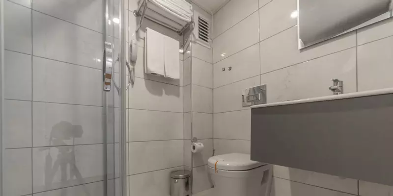room_c44990d0-b29e-4c41-842c-39b8877a96e7.jpg