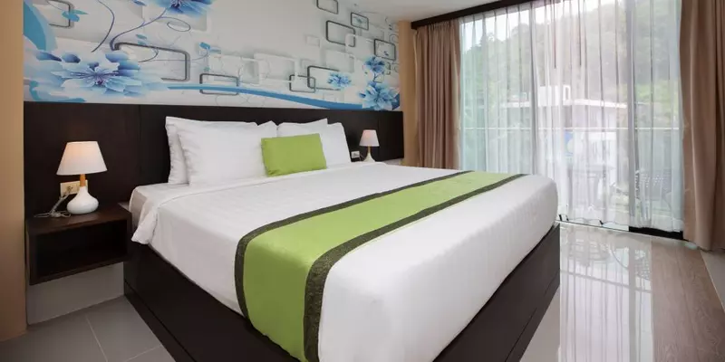 room_aa9a317a-e6db-4304-ba66-4ad5bd37588f