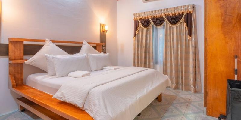 room_8b03cb64-6780-4df9-a104-fac01308a16c