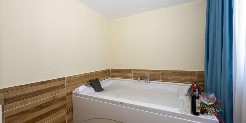 room_7c1deefc-8f9e-4571-b0f3-99e3ff42b7e2.jpg