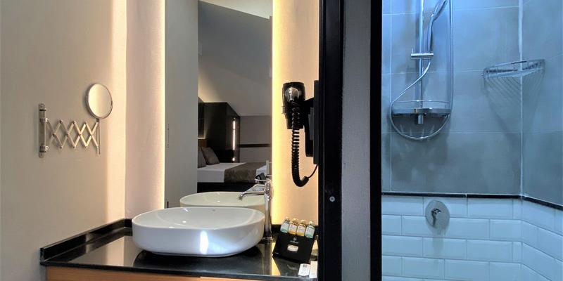room_7bbceafd-0c5f-48c2-9634-22187defee7d.jpg