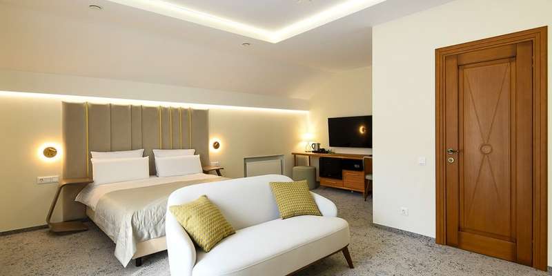 room_0cc677bf-3e04-4b11-80ee-354e2d465e8a.jpg