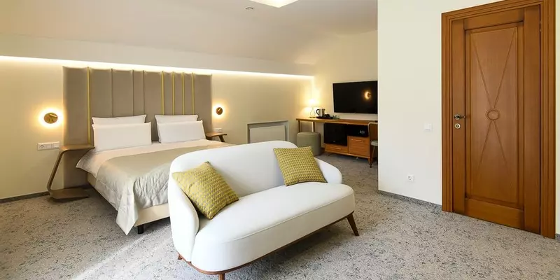room_0cc677bf-3e04-4b11-80ee-354e2d465e8a.jpg