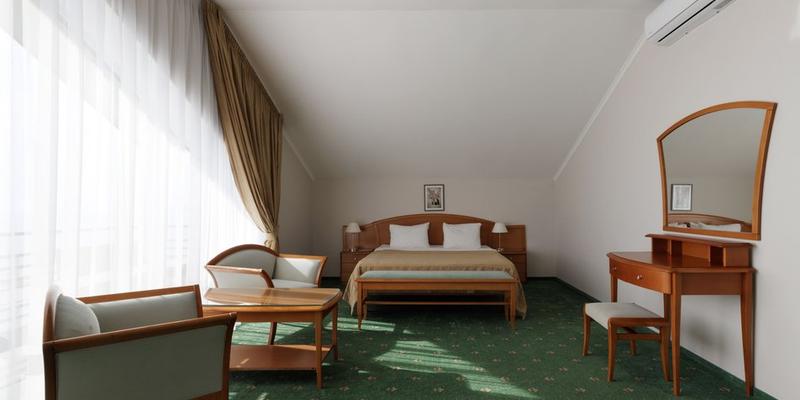 room_35ef3fcb-49ca-427a-aaa4-4052e7abb18a.jpg