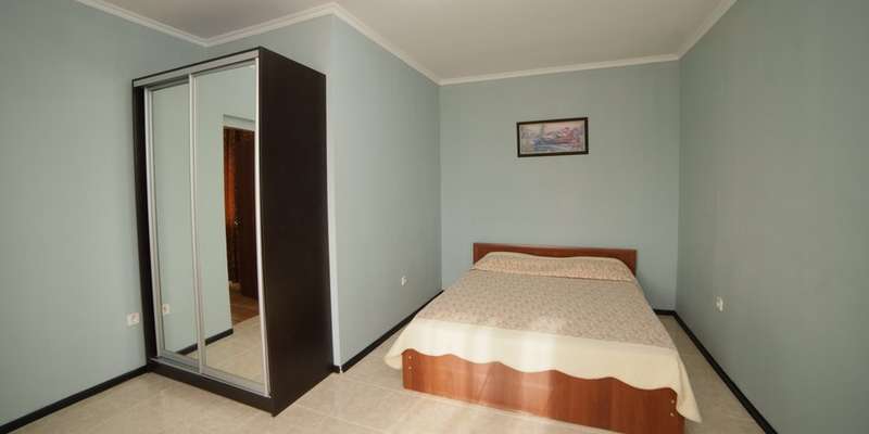 room_6fb1c185-b3ce-4460-8b5f-ed1826c748dd.jpg
