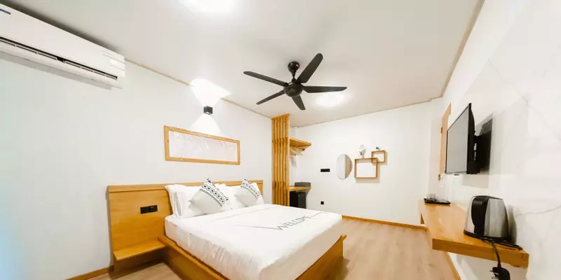 room_53d78124-60f0-4096-9af9-3e7ac75c586f