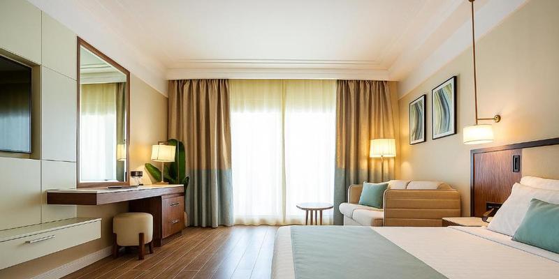 room_bf122f4c-8e9f-4e33-9f82-3b041a5f4bb4