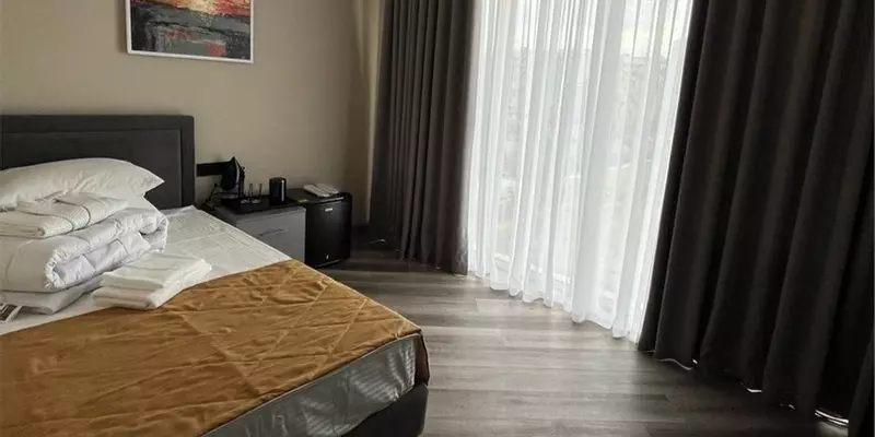 room_ca0c562e-82a0-4fa7-8414-b4d466af0d5d.jpg