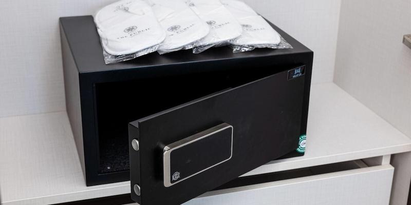 room_a0ee2c31-ff7a-4945-88b1-0a9cfcc3aa5c.jpg