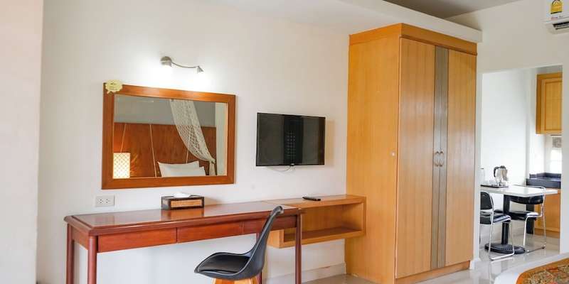 room_c35f130b-baec-4dae-a0fb-41040c1e6034.jpg