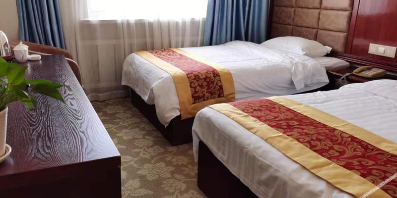 room_1c929ff8-b34e-4081-9aeb-b7e975431fa0.jpg