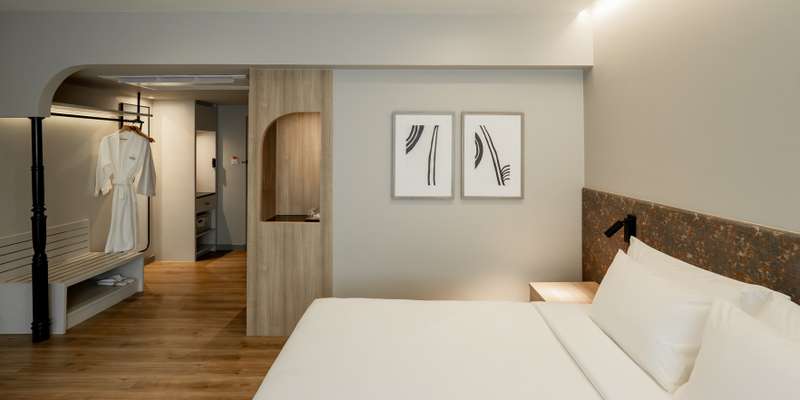 room_34fe88e4-e344-4df6-b4e3-296a061d7b3c.jpg