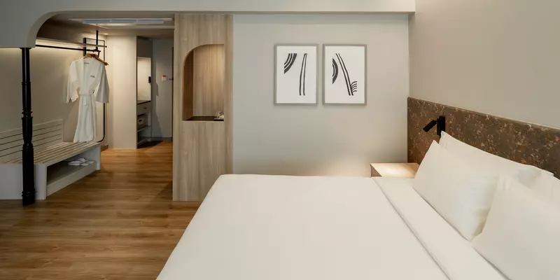 room_34fe88e4-e344-4df6-b4e3-296a061d7b3c.jpg