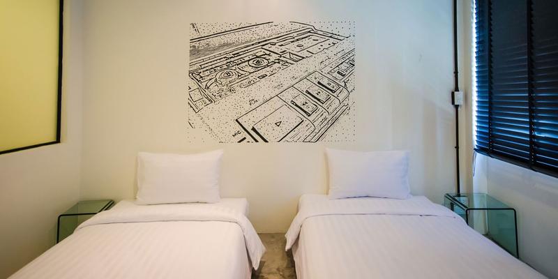 room_dfa829f6-002a-47c8-ad7b-ef2aaca76e0a.jpg