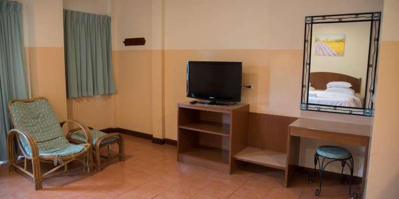 room_b430aaf5-3da3-4f01-96e8-a9e79f4a8414.jpg
