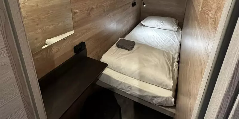 room_a42a7fbe-ae4e-45d8-9bdb-1de52438de0d.jpg