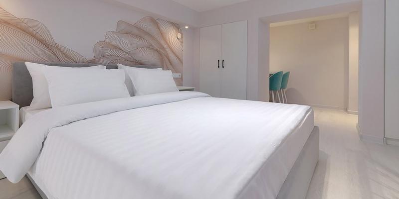 room_6dc8606c-464f-43ed-8f3e-47a49ec3b009
