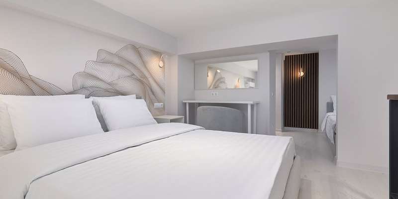 room_bc5f70a3-6dcb-4ccc-a596-b9daa8a463d4