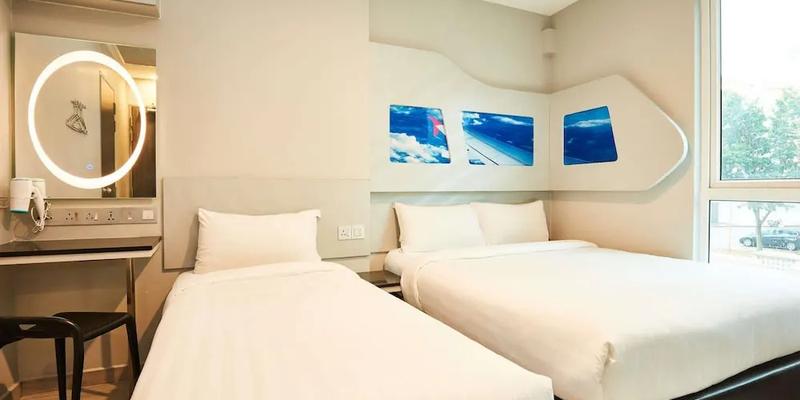 room_22d5a178-4b3b-455c-a4bd-c69c8cc80ca8.jpg